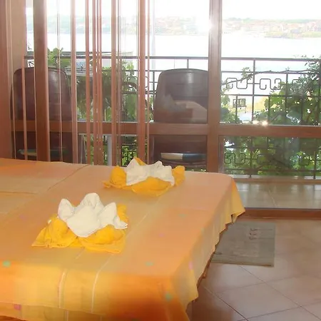 Anaksimander Guest Homestay